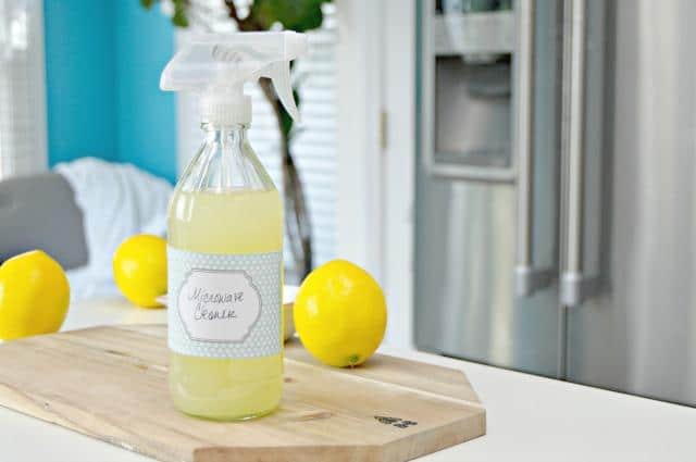 Homemade Cleaning Products Made with Essential Oils